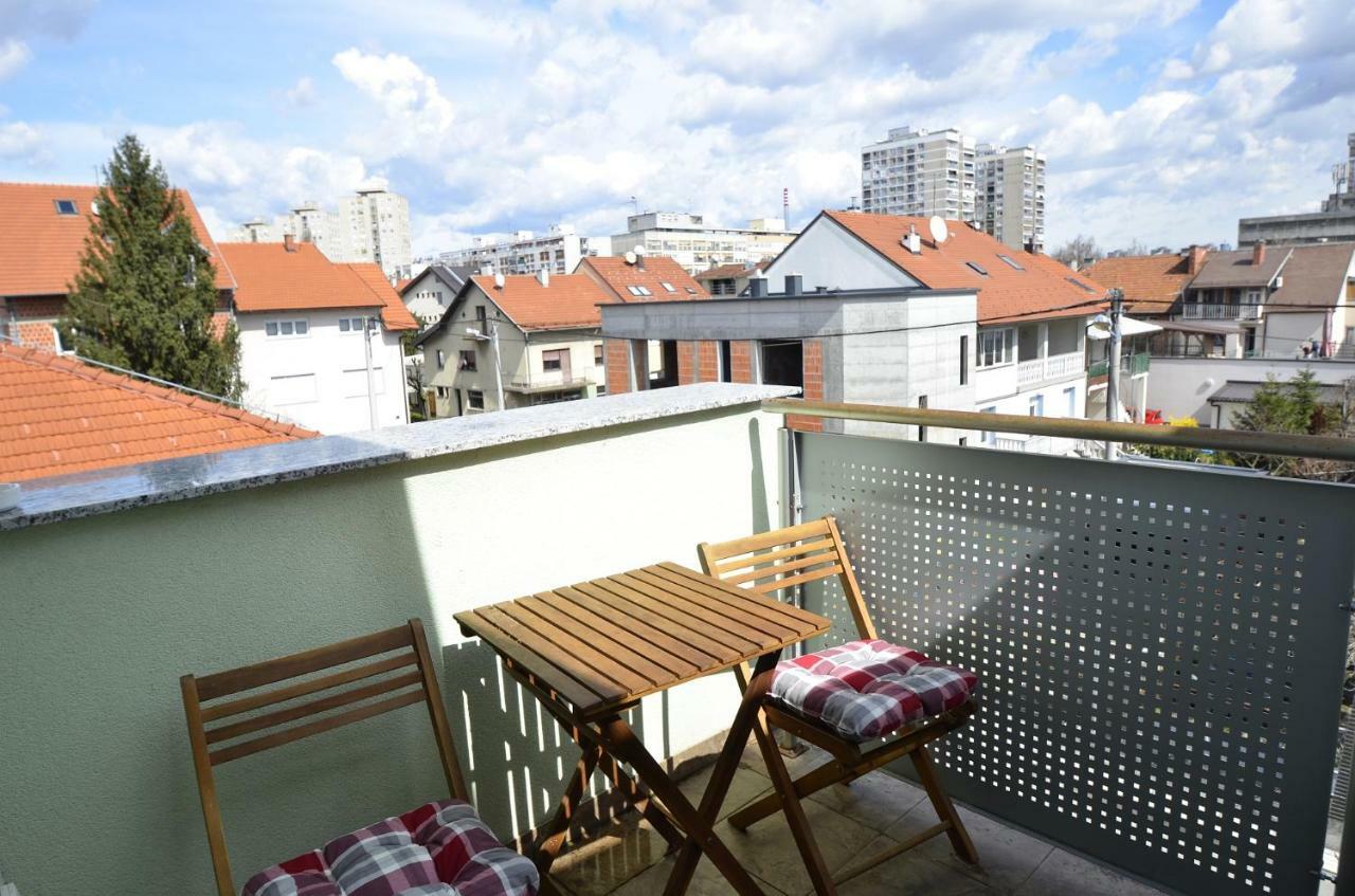 Simpa Stan U Potkrovlju Zagreb Extérieur photo